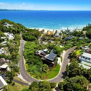 Holiday home Moonrise - 4 Bedroom Designer Above Wategos