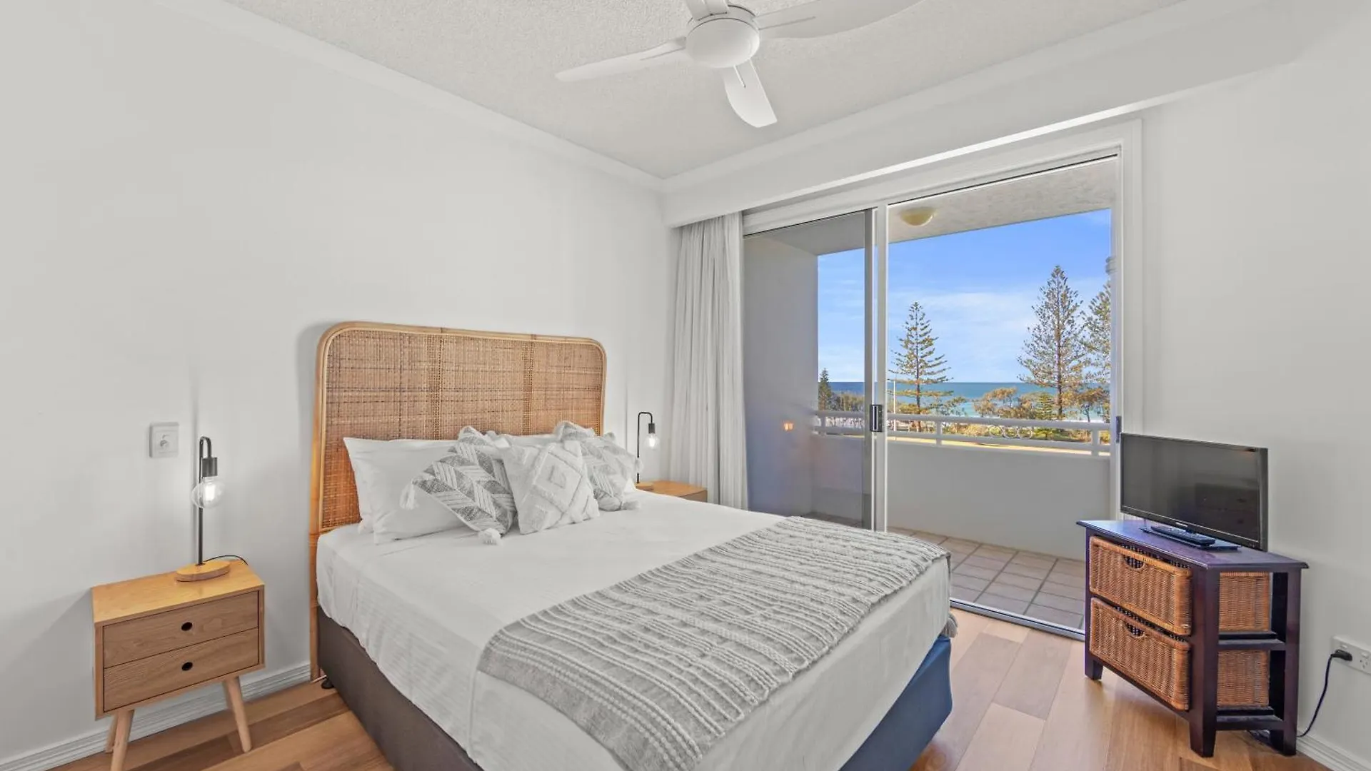 Aparthotel Aquarius Resort Alexandra Headland