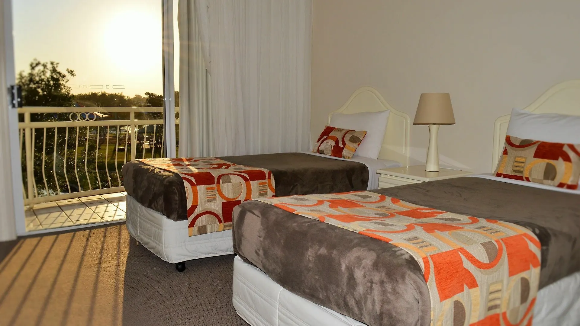 Aquarius Resort Alexandra Headland Aparthotel