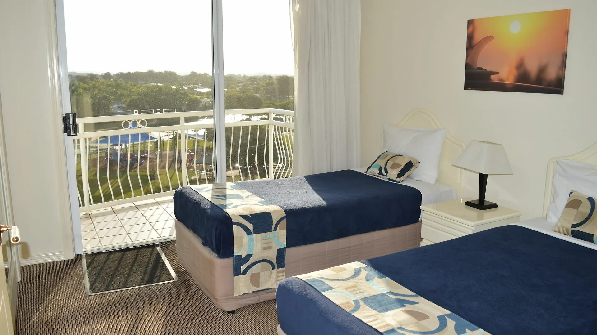 Aquarius Resort Alexandra Headland 4*,