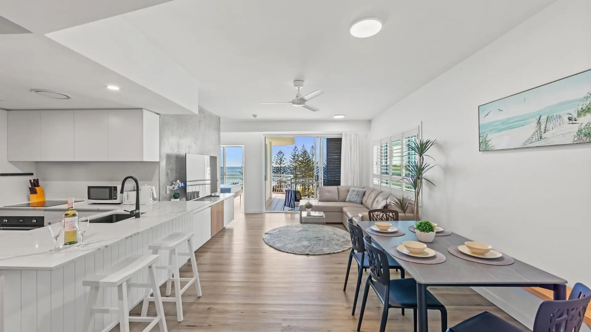 Aquarius Resort Alexandra Headland 4*,