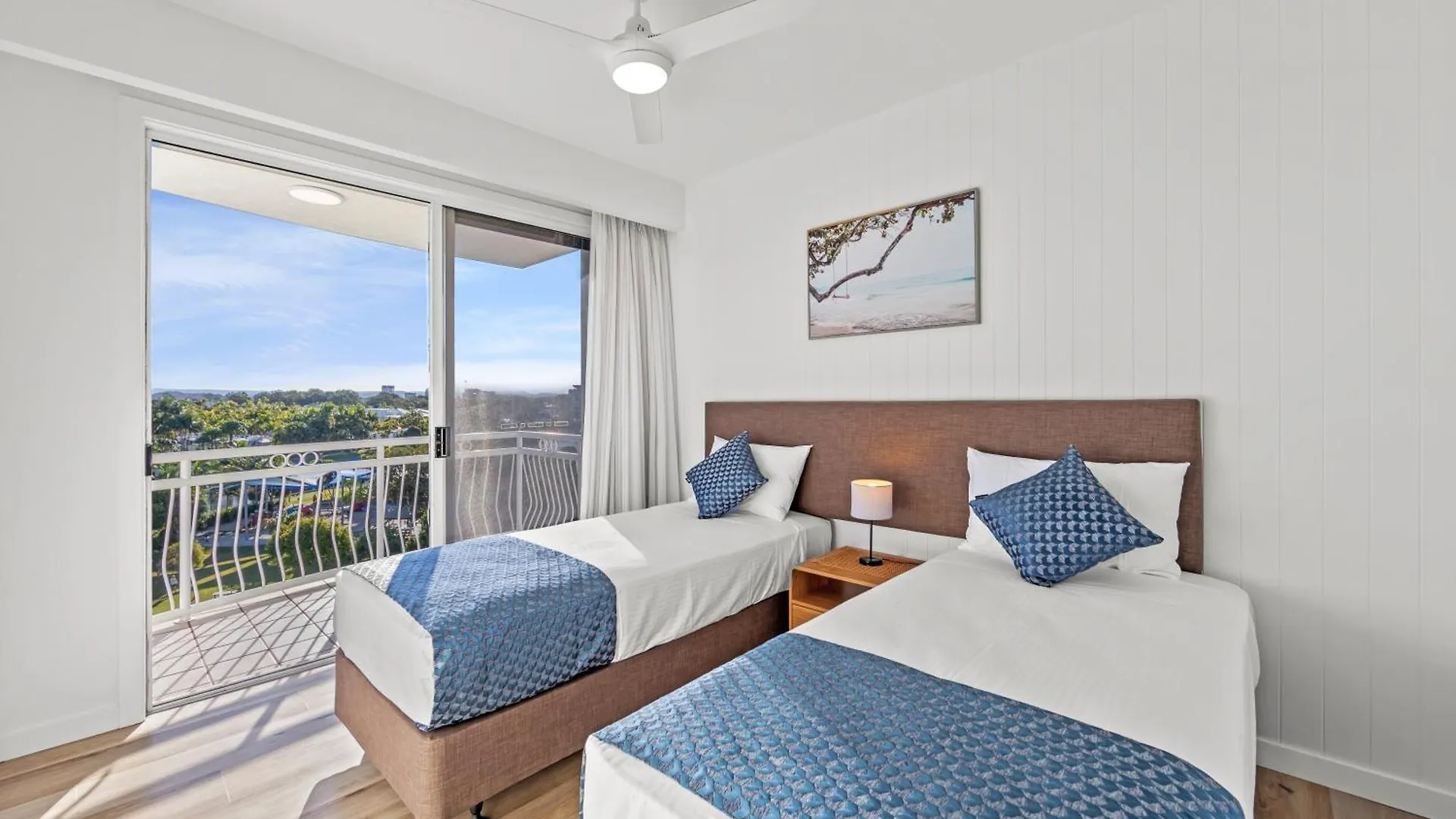 Aquarius Resort Alexandra Headland 4*,