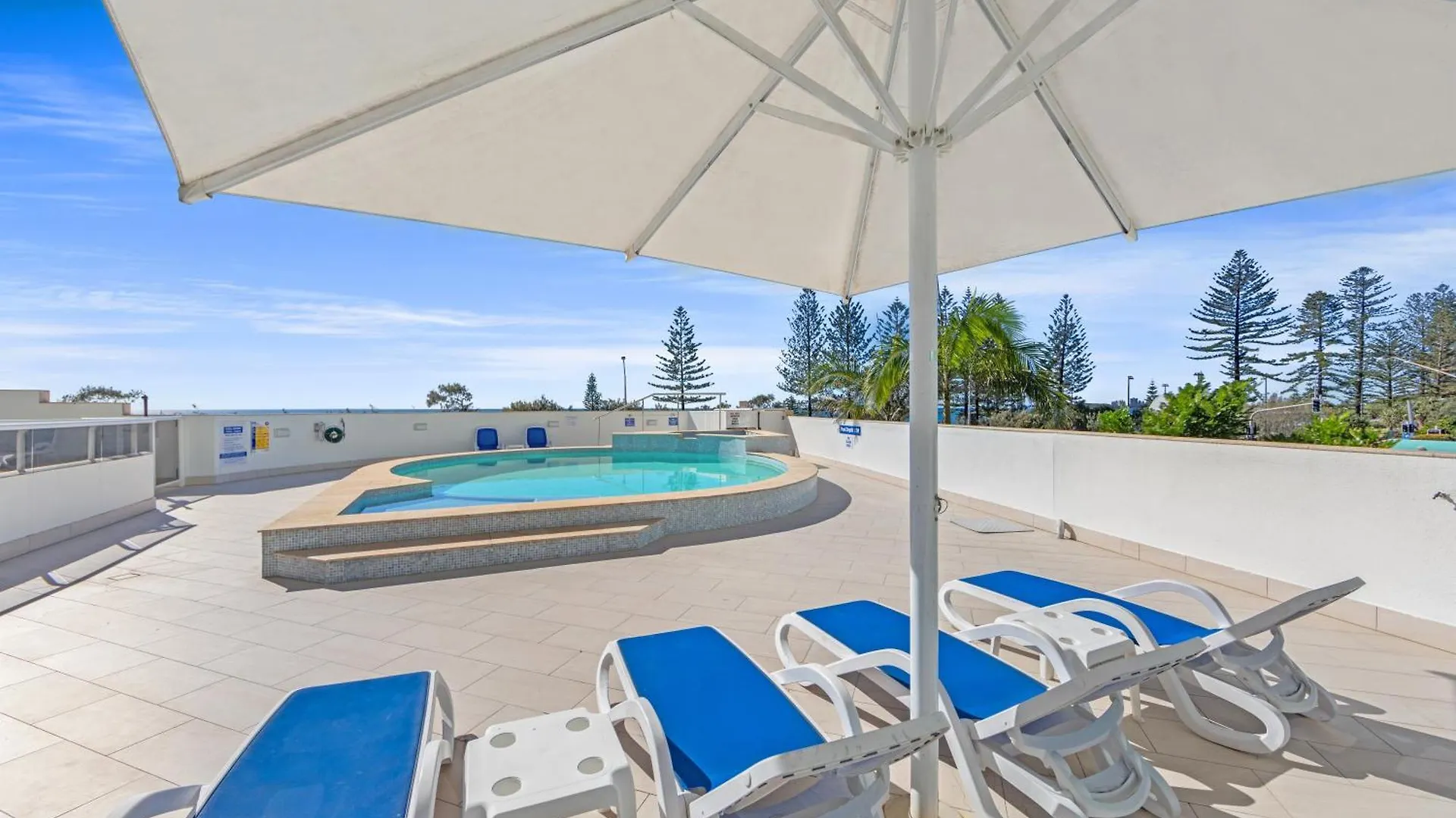 Aquarius Resort Alexandra Headland Aparthotel